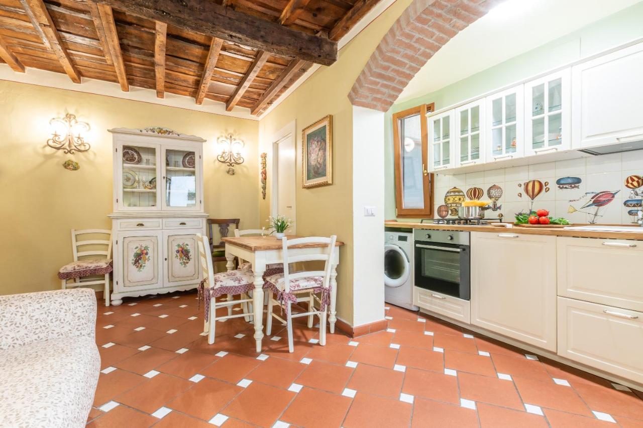 Apartment Romantic